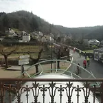 Bar Aux Armes D'estaing - Kb Group מלון