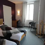 Bar Aux Armes D'estaing - Kb Group Hotell