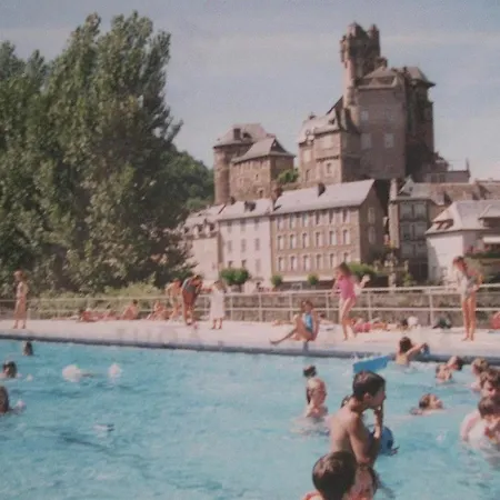 Restaurant Aux Armes D'estaing - Kb Group 2* Estaing (Aveyron)