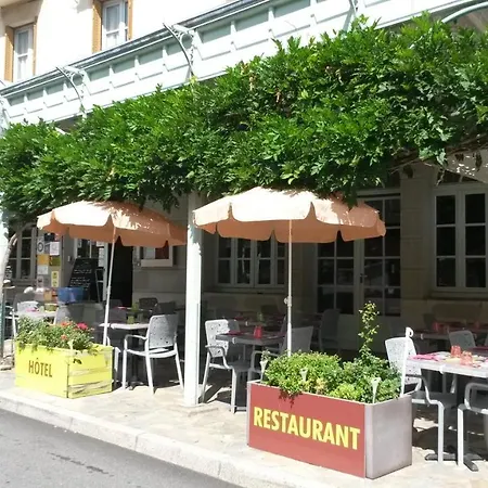 Restaurant Aux Armes D'estaing - Kb Group Hotel 2*
