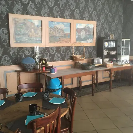 Hotel Restaurant Aux Armes D'estaing - Kb Group 2*