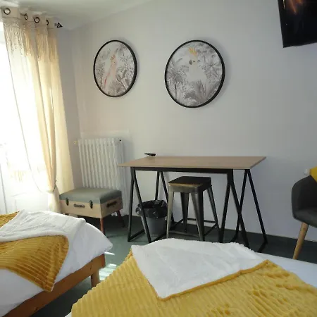 Bar Aux Armes D'estaing - Kb Group Otel 2*