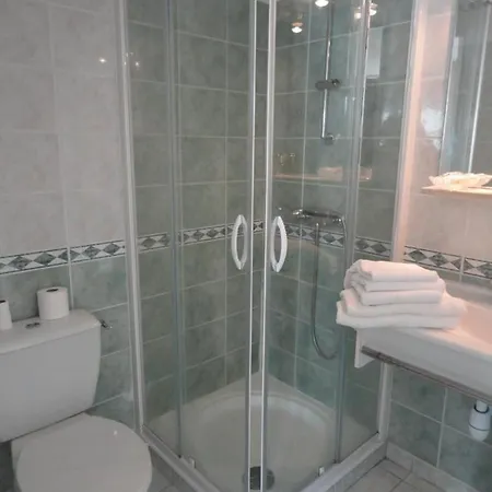 Restaurant Aux Armes D'estaing - Kb Group Hotel 2*