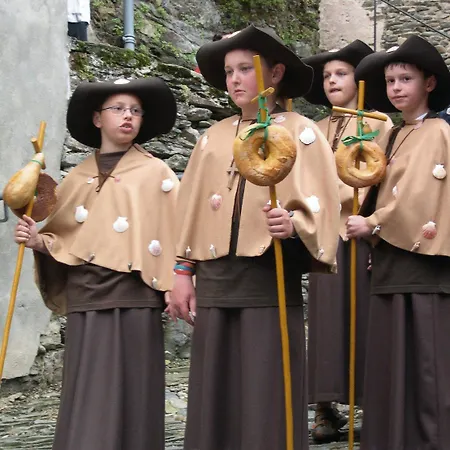 Bar Aux Armes D'estaing - Kb Group Szálloda Estaing