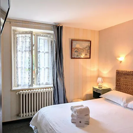 Restaurant Aux Armes D'estaing - Kb Group